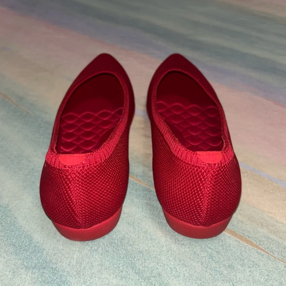 Vivaia Ruby Red Aria 5 Pointed-Toe Ballet Flats Slip On Shoes EUR 39